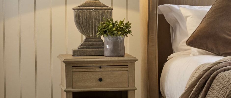Kensington oak finish bedside table